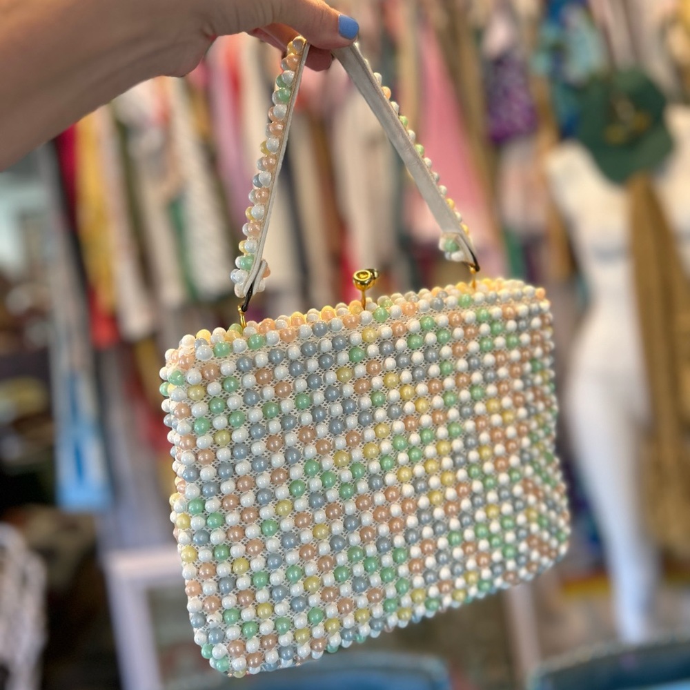 Mid Century Big Beaded Handbag - Picture 3 of 14